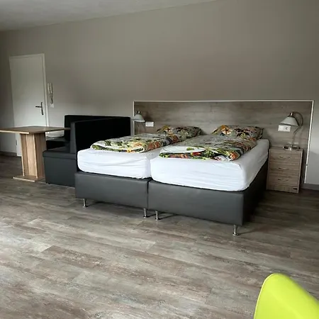 Monteur Aparthotel 2*